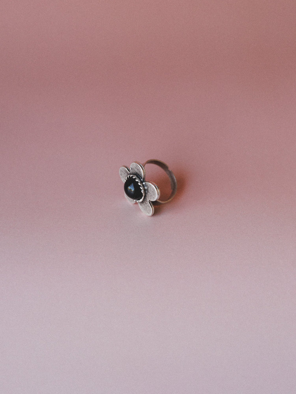 Flower Power Ring - Black