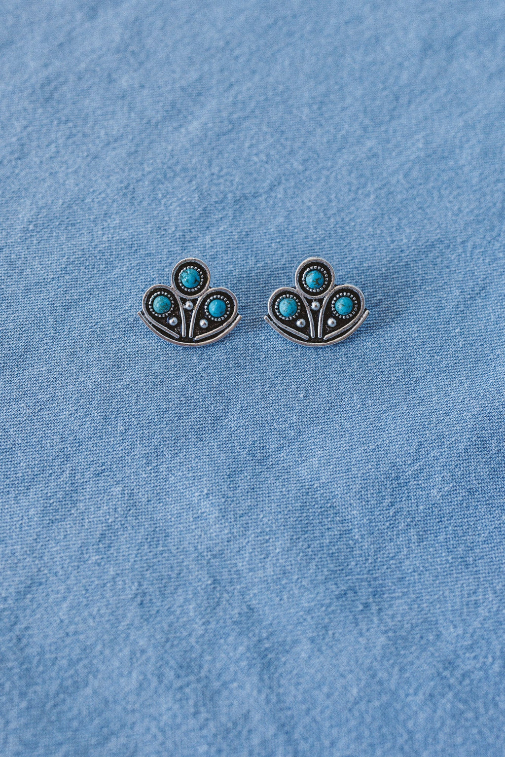 Desert Lily Earrings - Turquoise