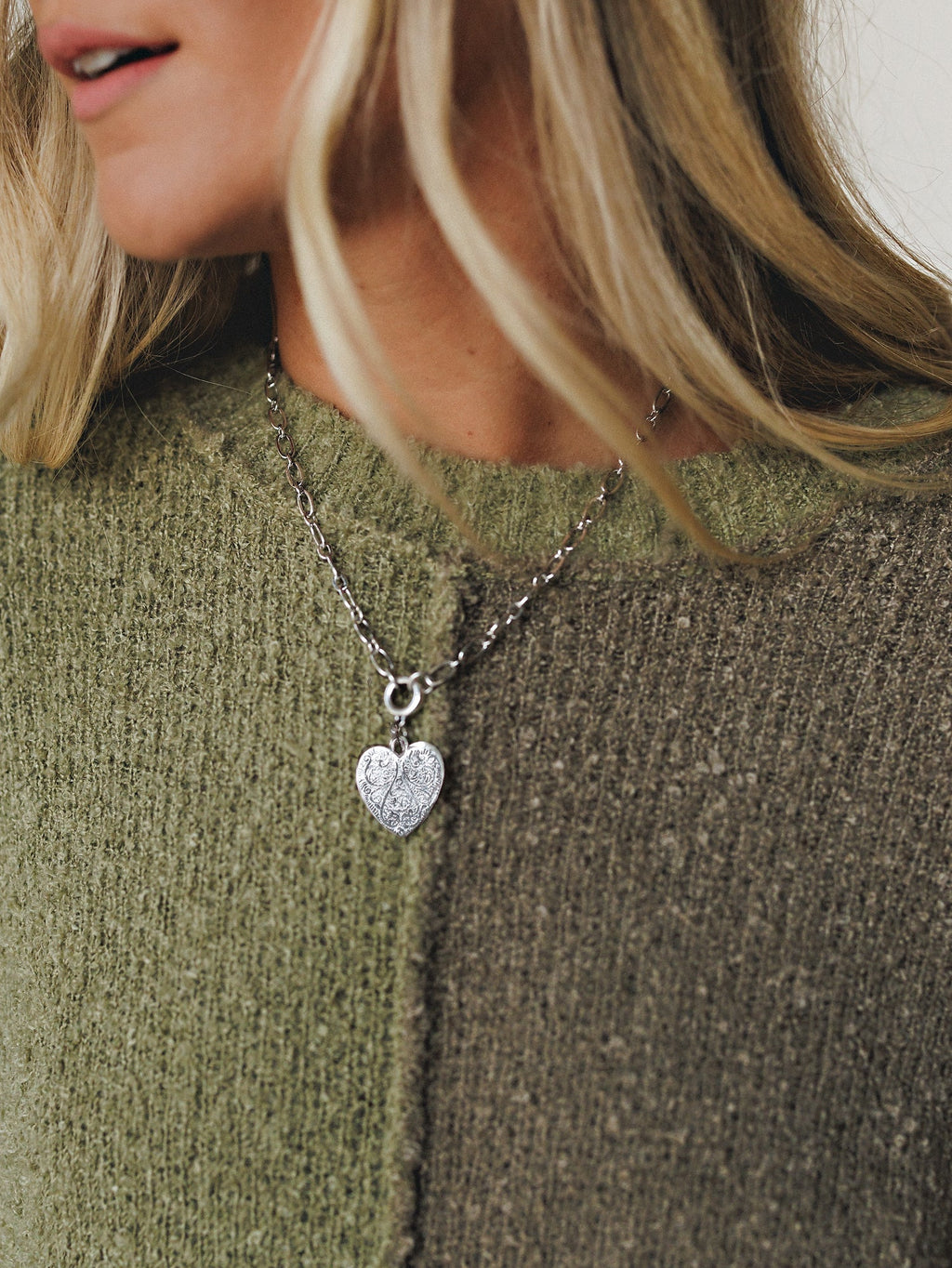 Lush Heart Necklace - Silver