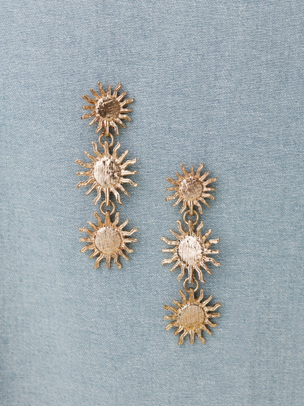 Three Suns Earrings - Gold