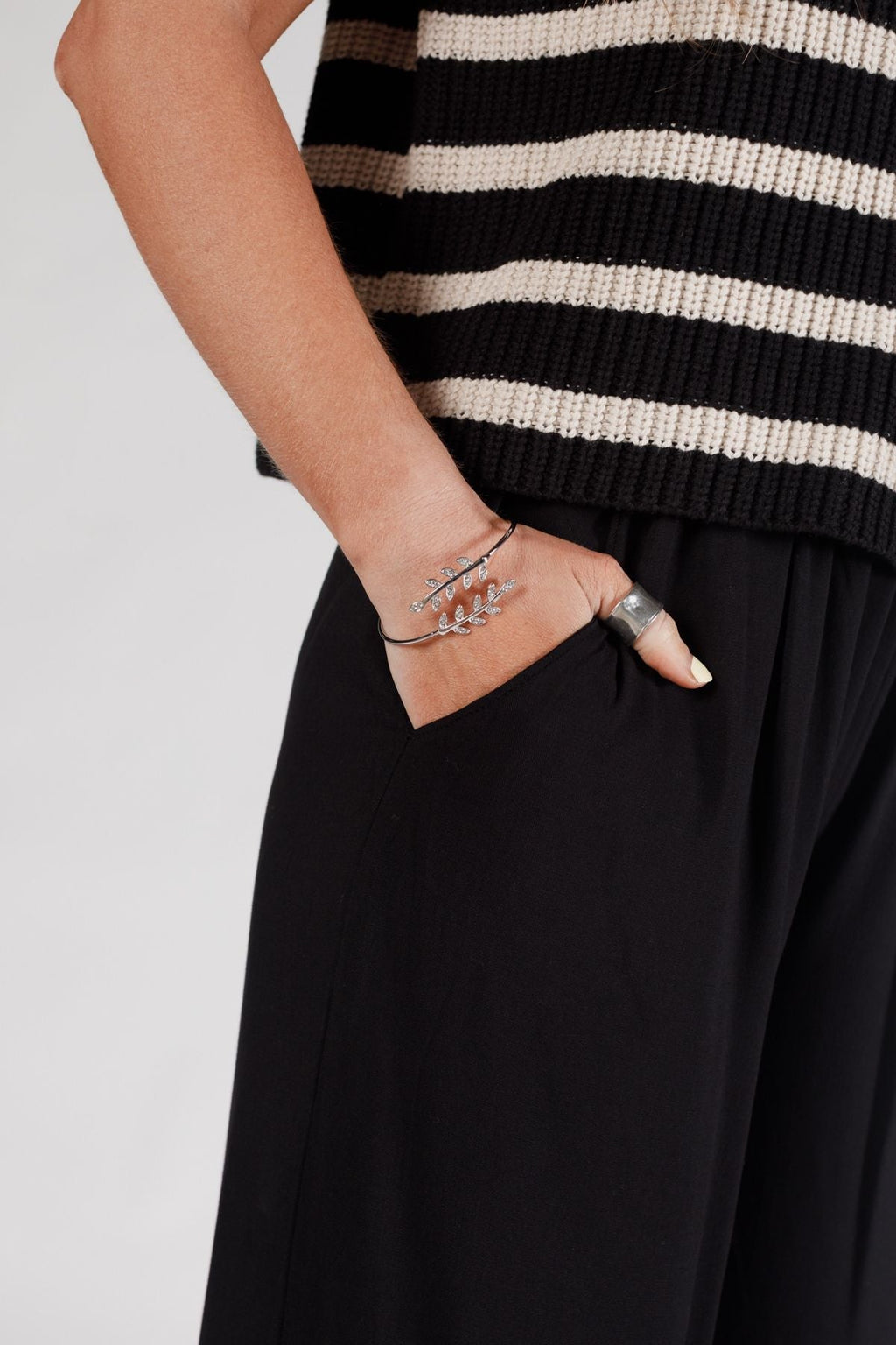 Asteria Leaf Cuff - Silver