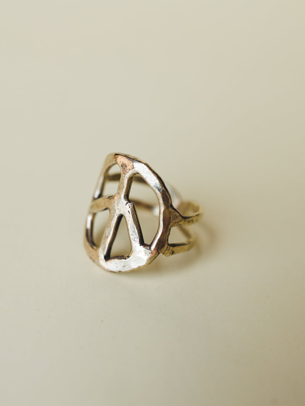 Skye Peace Ring - Gold