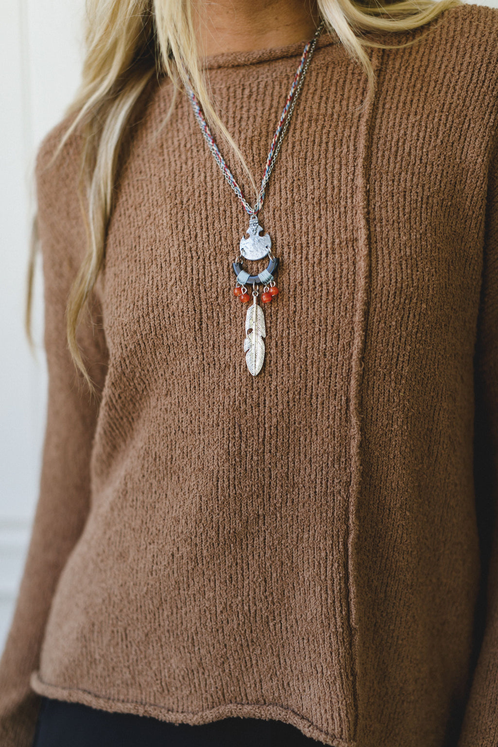 Vintage Feather Pendant Necklace - Silver